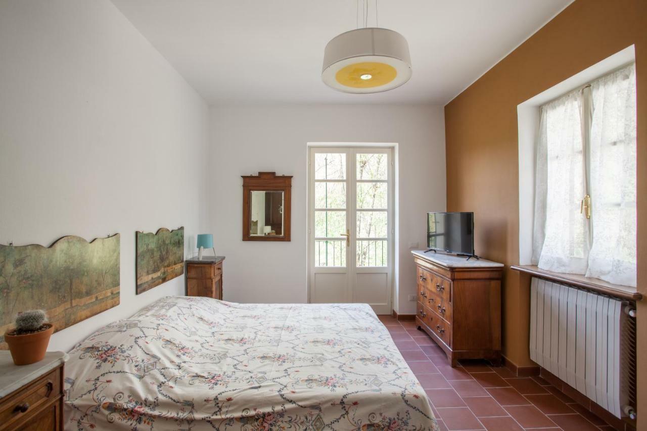 America Nei Boschi B&B Bra Eksteriør billede